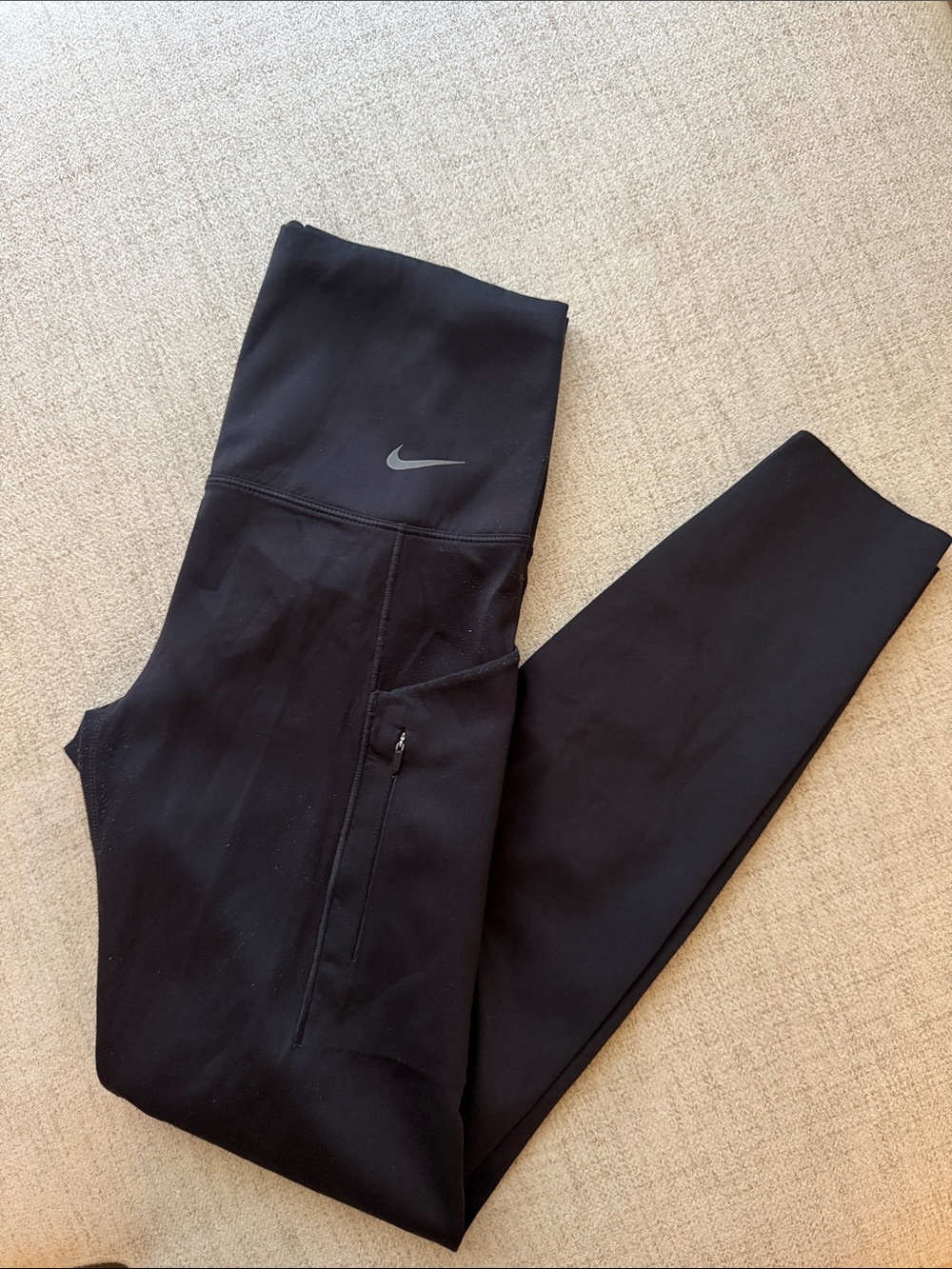 Nike Black High-Waist Leggings with Reflective Swoosh